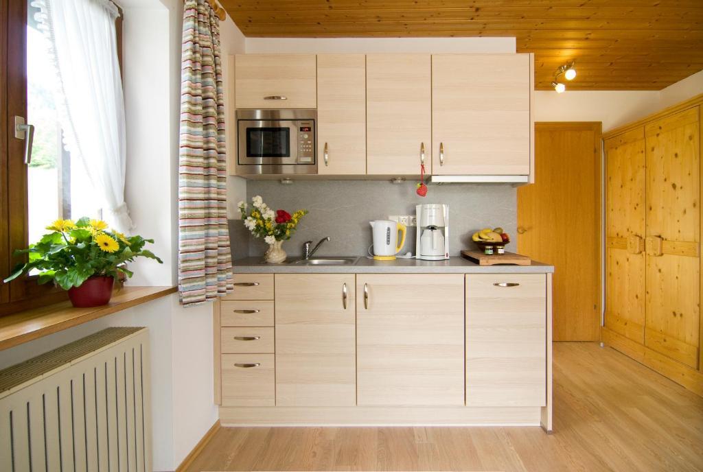 Haus Christl Reit Im Winkl, Kostenloser Parkplatz, 5 Minuten Zum Ortszentrum, Ruhige Lage, Wlan Ruang foto
