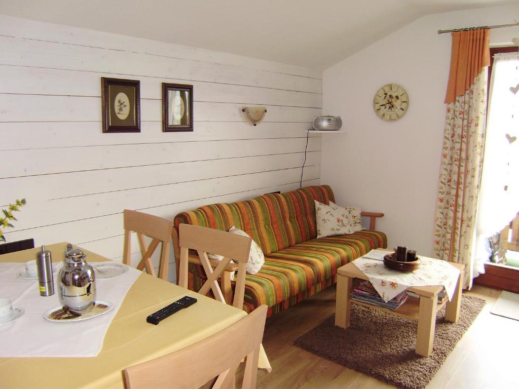 Haus Christl Reit Im Winkl, Kostenloser Parkplatz, 5 Minuten Zum Ortszentrum, Ruhige Lage, Wlan Ruang foto